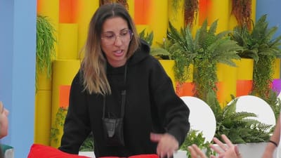 Catarina Miranda reage a confronto de Daniela Ventura: «Tens de contar do princípio»