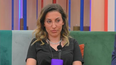 Catarina Miranda insiste que Fábio Caçador a intimida: «Ridículo estarmos a discutir o que sinto» - Big Brother