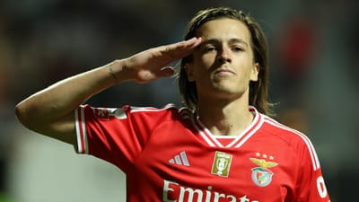 Álvaro Carreras fica no Benfica em definitivo - TVI