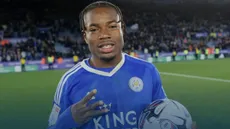 Leicester sobe à Premier League e paga 17 milhões de euros por Fatawu