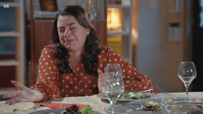 Depois de discussão intensa com Betinha, Aida desaba em lágrimas - TVI
