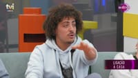 Alex Ferreira exalta-se com David Maurício: «Se eu estou com sentimentos por uma pessoa não estou agarrada a outra» - Big Brother
