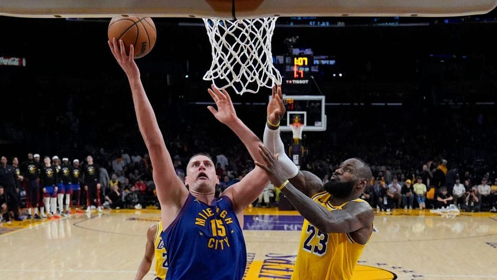 Lakers-Nuggets (AP Photo/Ashley Landis)