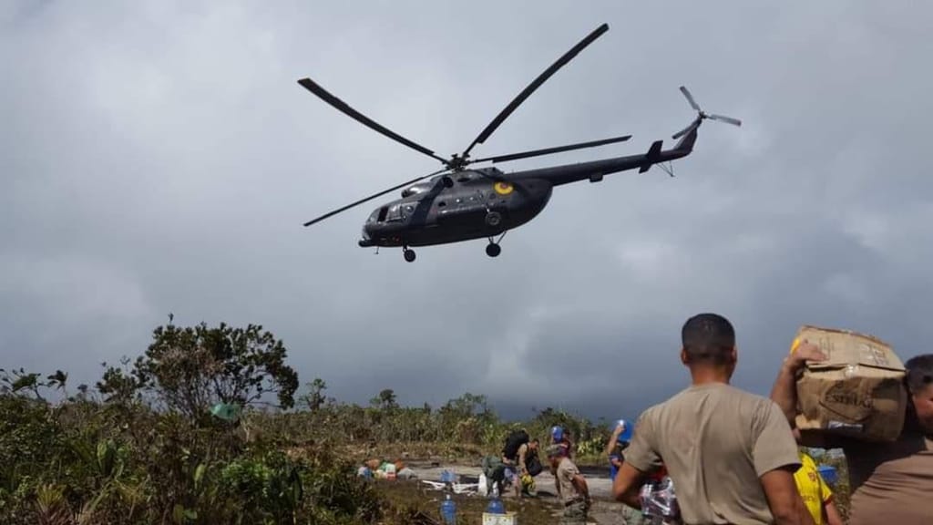 Helicóptero cai no Equador