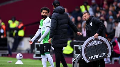 Revelada a discussão entre Salah e Klopp: «Queres voltar a sentar-te?» - TVI