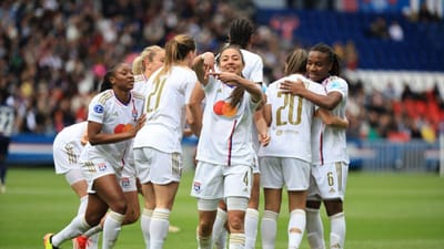 Champions feminina: Lyon bate PSG e garante lugar na final - TVI