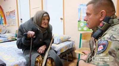 Lydia tem 98 anos e caminhou quilómetros de chinelos para fugir dos russos - TVI