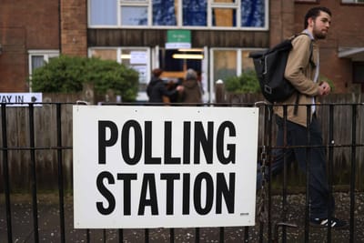 Eleições autárquicas testam eleitores britânicos na aproximação às legislativas - TVI