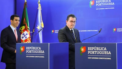 "Caos, colapso": ministro das Finanças acusa Governo de Costa de comprometer "parte substancial" das reservas - TVI