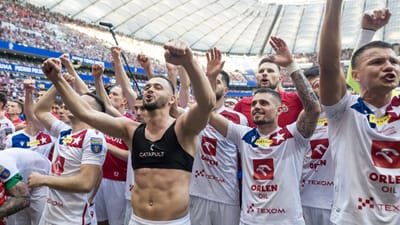 Polónia: da II Liga para a Liga Europa, Wisla conquista a Taça - TVI