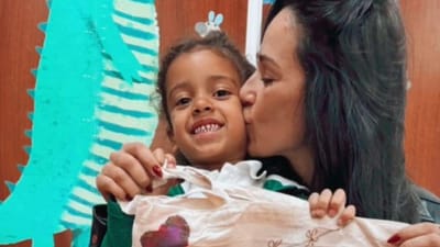 Rita Pereira fica emocionada com prenda especial de Lonô: «A tentar não chorar» - TVI