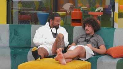 Alex Ferreira irritado com Inês Morais e Gil Teotónio: «Está para ali a mandar bocas...» - Big Brother