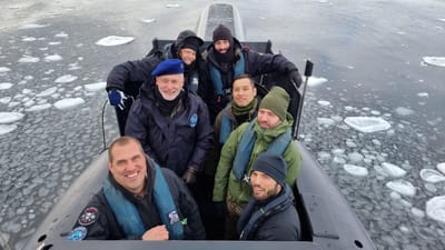 Após quatro dias submerso, NRP Arpão é o primeiro submarino português a navegar debaixo do gelo do Ártico - TVI