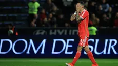 Benfica: contestação dos adeptos na bancada após derrota em Famalicão