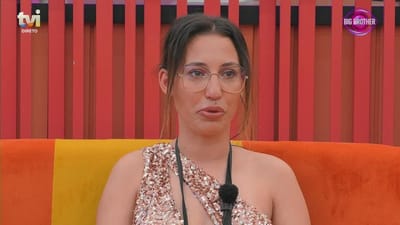 A chorar e zangada com Panelo, Catarina Miranda atira: «É por causa disto que sou uma jogadora a solo (...) Sempre!» - Big Brother