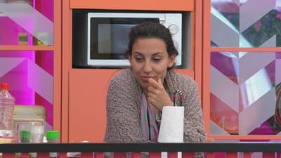 Catarina Miranda improvisa música: «Ai destino... e o Big Brother ela vai vencer» - Big Brother