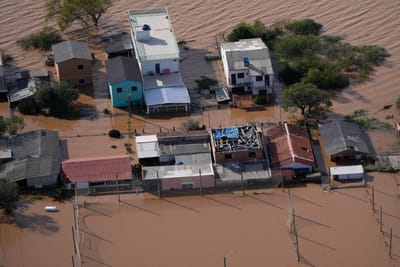 Depois das fortes cheias, Brasil volta a ser atingido por chuvas intensas - TVI