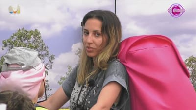 Fim da grupeta? Catarina Miranda e Gabriel discutem e concorrente atira: «Daniela, não queres entrar na grupeta?» - Big Brother