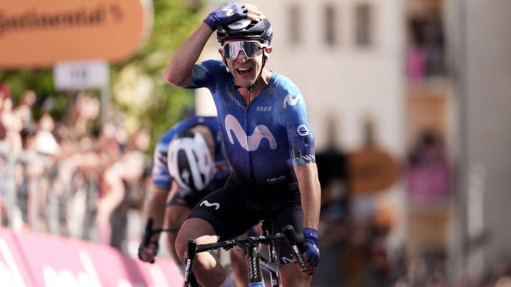 Espanhol Pelayo Sanchez somou primeira vitória numa etapa do Giro (Massimo Paolone/LaPresse via AP)