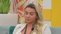 Carolina Nunes emociona-se na cadeira quente: «Em momento algum prejudiquei o João» - Big Brother