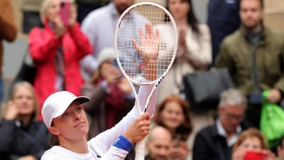 Roland Garros: Coco Gauff e Swiatek marcam encontro nas «meias» - TVI