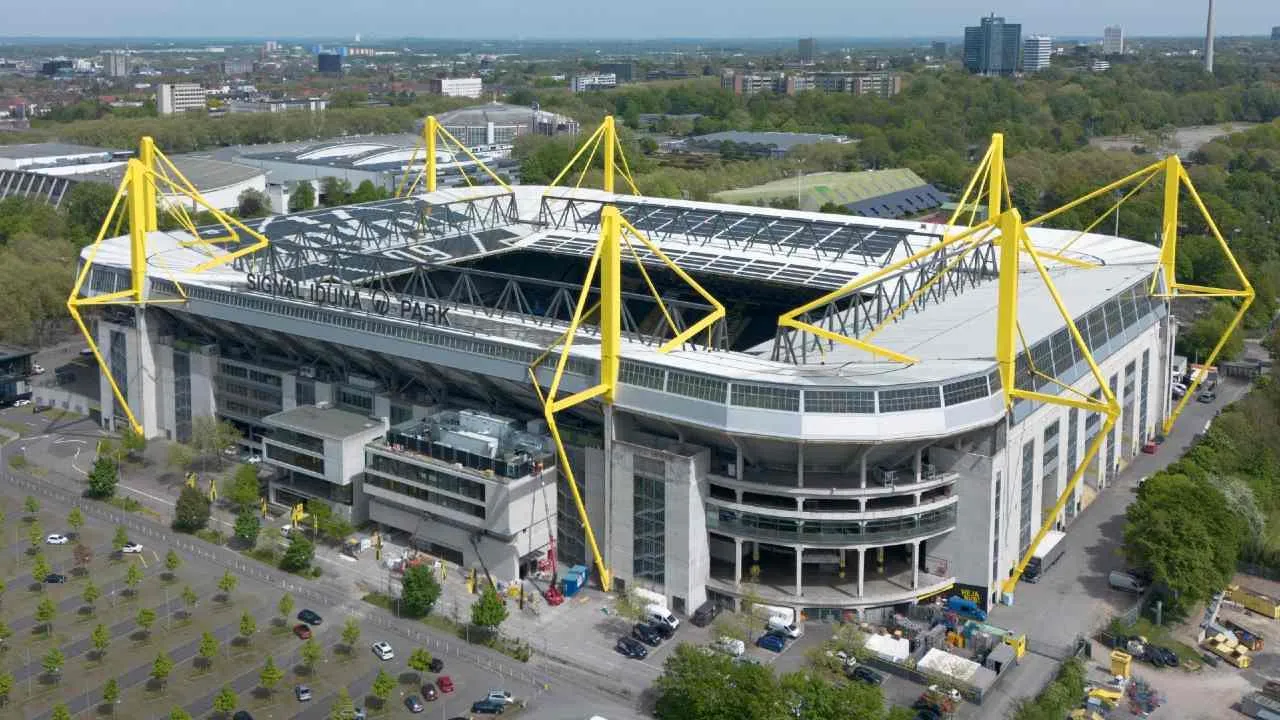 Dortmund recompensa adeptos que deixem o telemóvel bloqueado durante os jogos