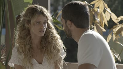 Vem aí em «Cacau»: Cacau zanga-se com Marco e o casamento fica em risco - TVI