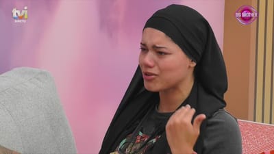 Daniela Ventura chora em pranto após confronto com Fábio Caçador: «Se eu digo não me toquem, não me tocam!» - Big Brother