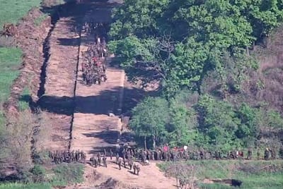 Dezenas de soldados norte-coreanos atravessam fronteira com a Coreia do Sul - TVI