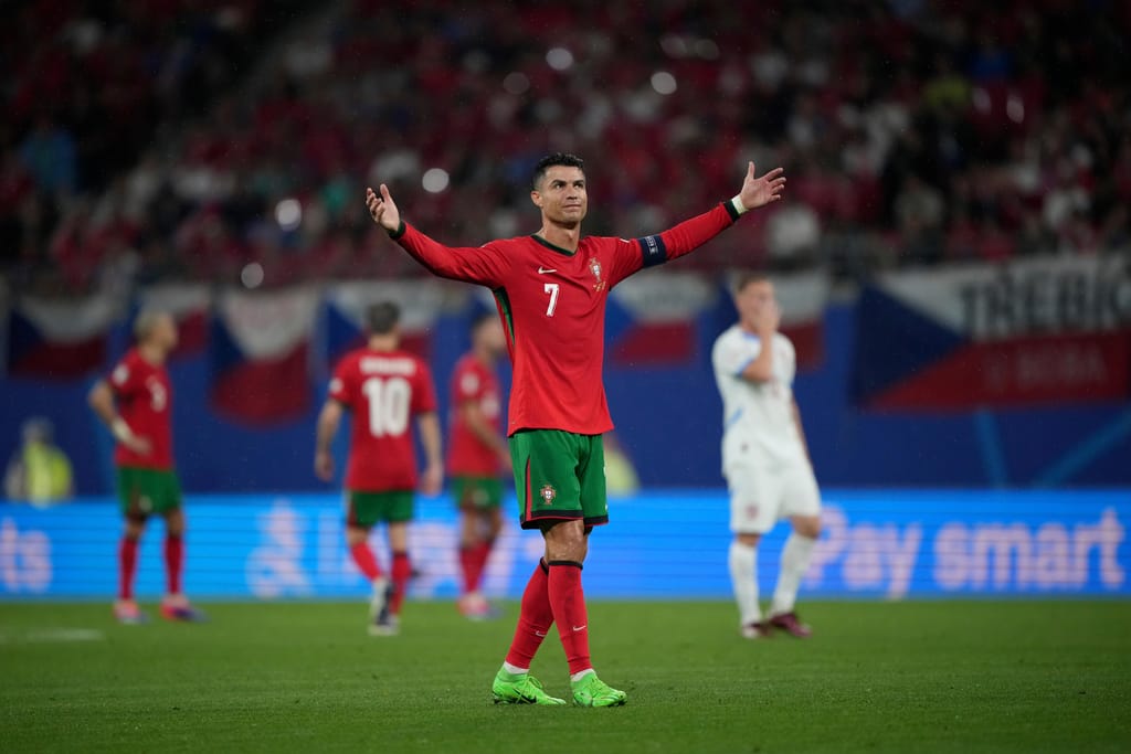 Cristiano Ronaldo (AP Photo/Ebrahim Noroozi)