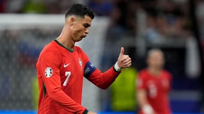 Martínez fala de Mbappé e elogia Ronaldo: «Sentes-te privilegiado» - TVI
