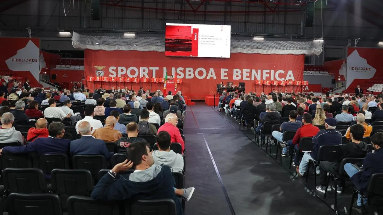 Sócios do Benfica aprovam contas da época 2025/26 com 73,68 por cento de votos