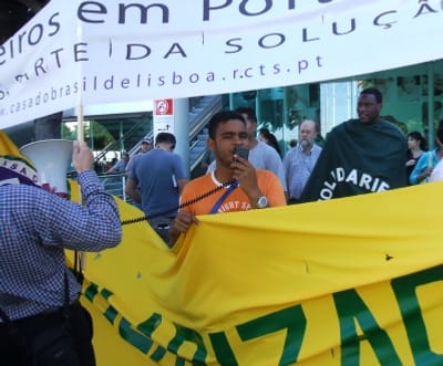 «Queremos documentos pá galera do Brasiu» - TVI
