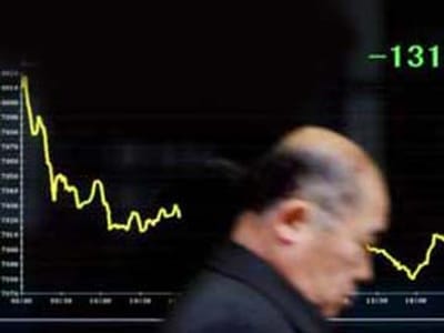 Bolsas europeias caem mais de 1% escaldadas pelo petróleo - TVI
