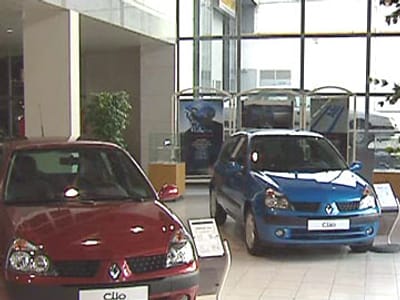 Redução do imposto automóvel ficou no bolso dos comerciantes - TVI