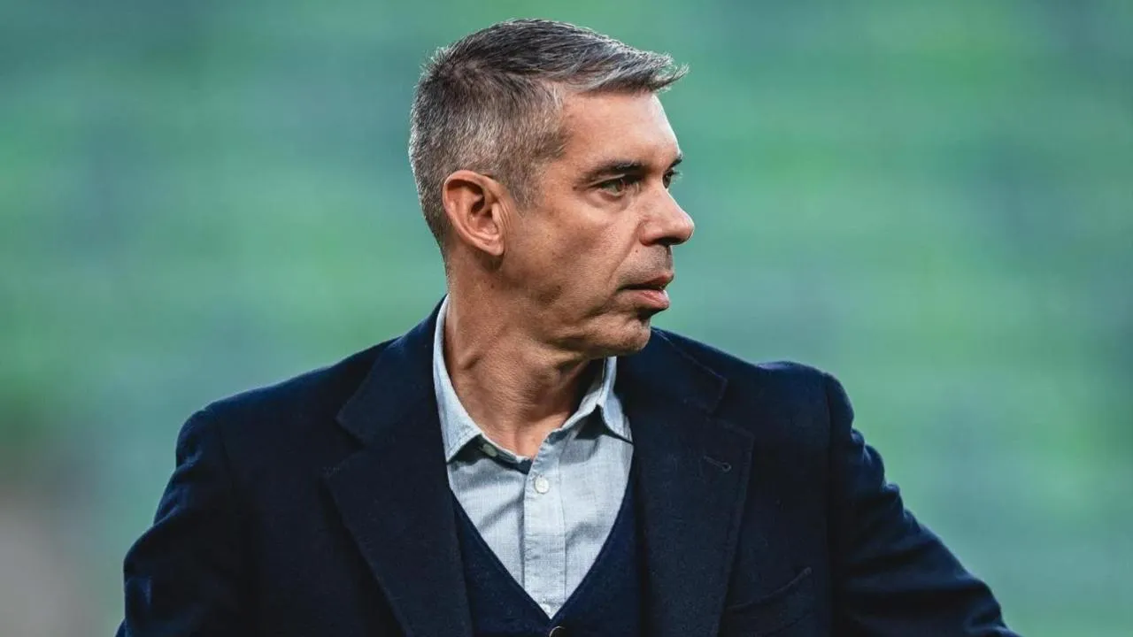 Dínamo Bucareste de Nuno Campos soma por vitórias todos os jogos em casa