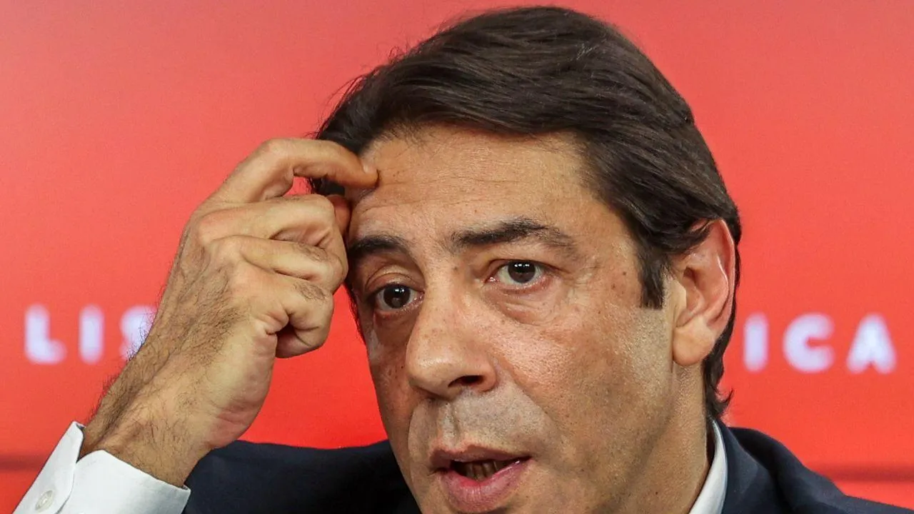 Rui Costa marcou presença no Louletano-Rio Ave no Estádio Algarve