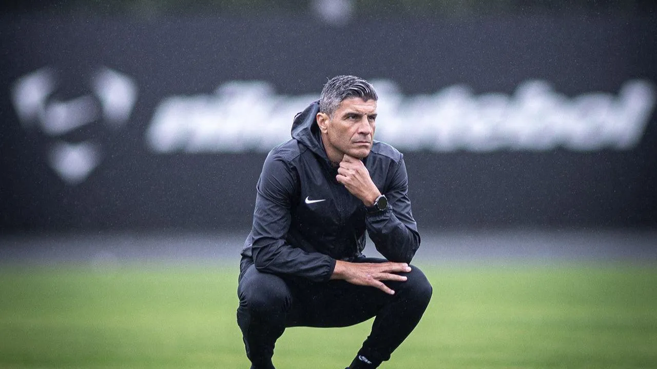 Brasil: Vasco da Gama de Pedro Emanuel fica a zeros frente ao Remo