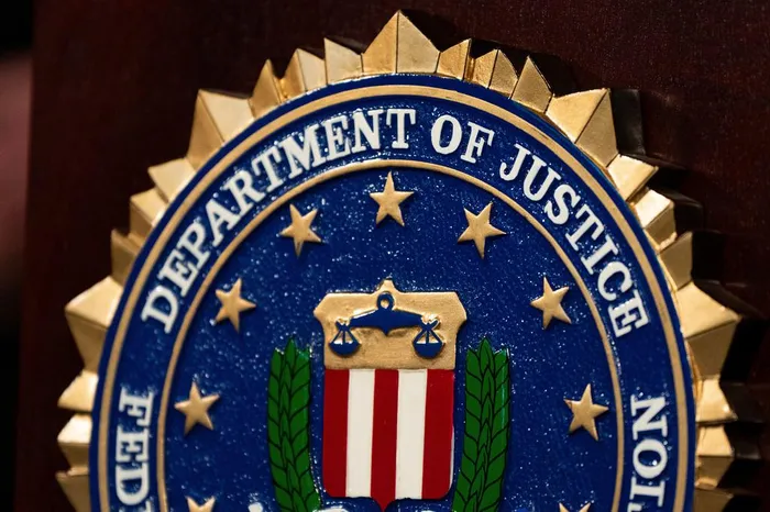 Polícia detém nos Estados Unidos mulher acusada de espionagem para a China