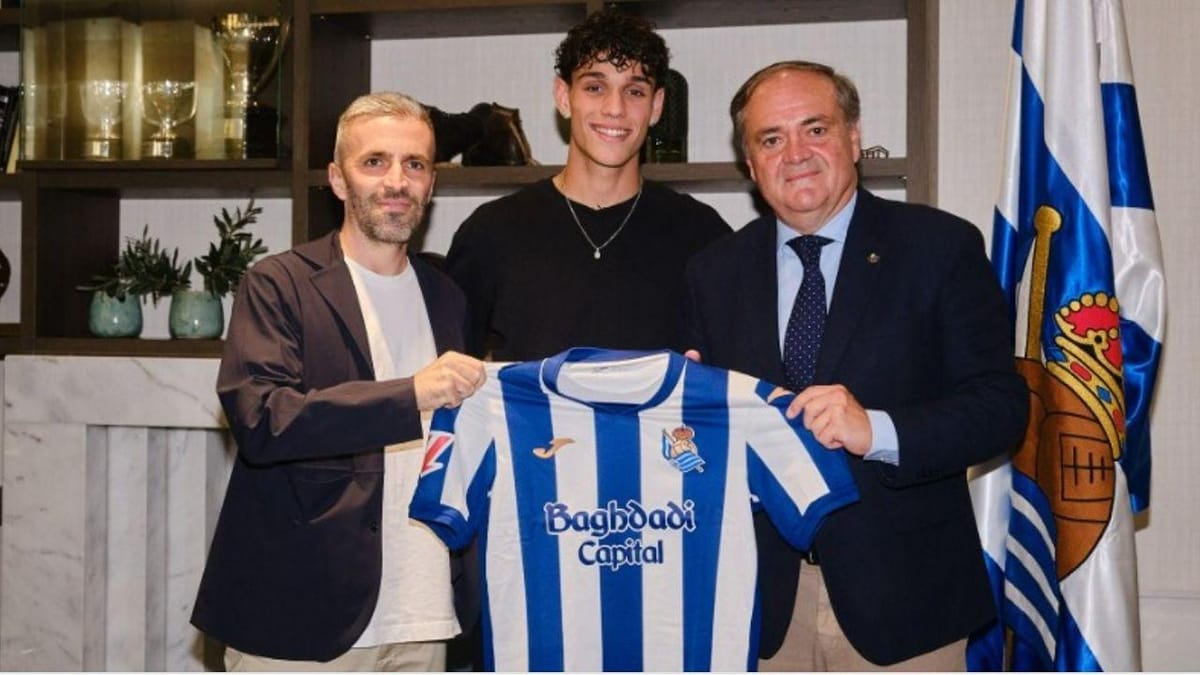 OFICIAL: Héctor Fort troca o Barcelona pela Real Sociedad - CNN Portugal
