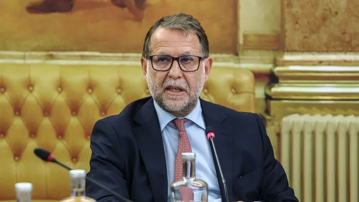 Luís Neves diz que o novo secretário-geral é um exemplo de "servidor público" ao contrário do antecessor