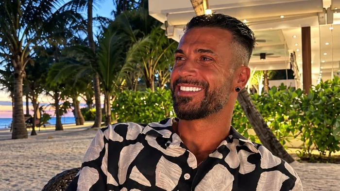 Com pouca roupa, Bruno Savate mostra-se com mais 13 quilos