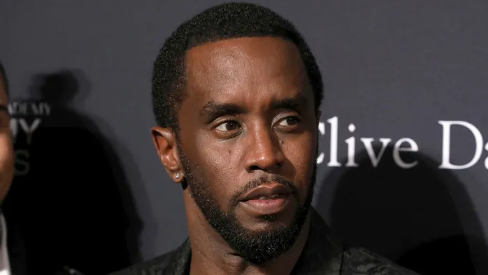 Sean "Diddy" levado de urgência para o hospital após sofrer ferimento na cabeça na prisão