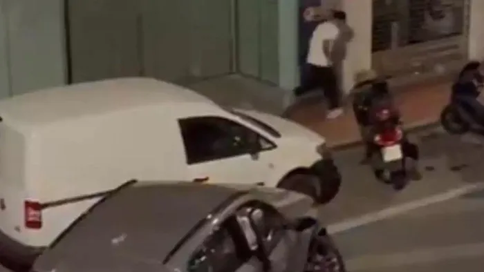 VÍDEO: jogador do Almería despista-se, foge do local do acidente e é detido