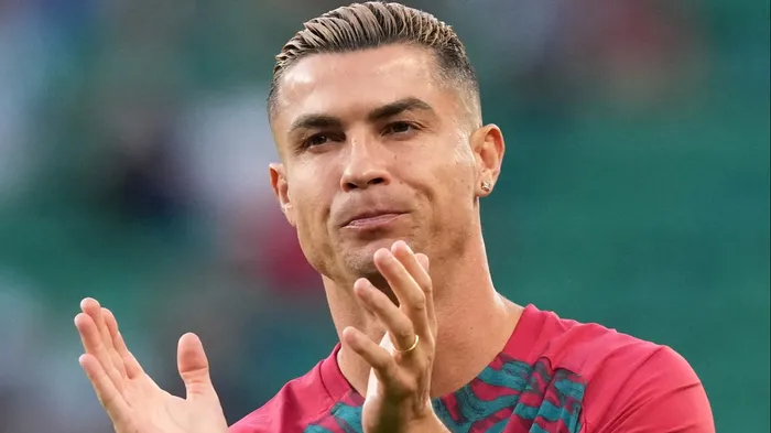 Cristiano Ronaldo já escreveu a carta de despedida da Seleção: "Ainda a guardo"