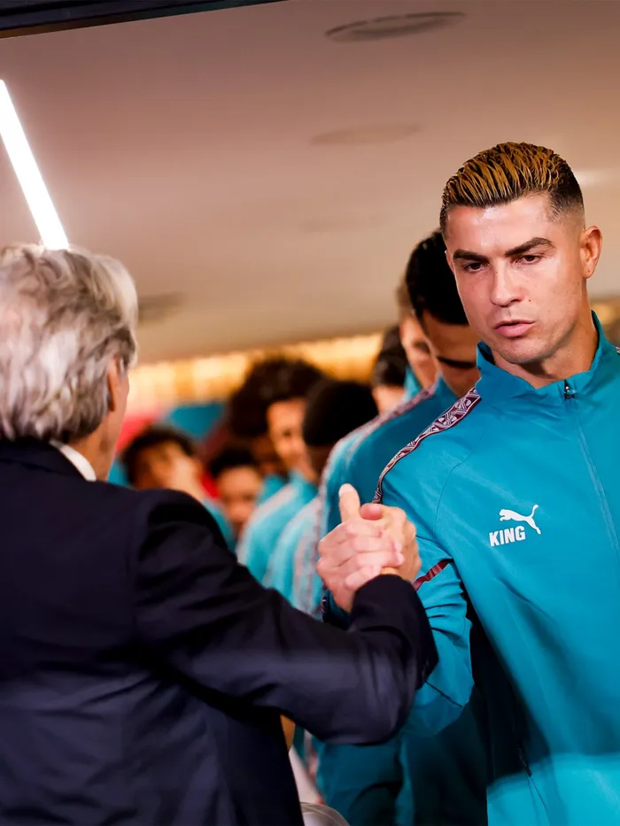 Há novidades sobre a polémica entre Cristiano Ronaldo e Jorge Jesus: membro da equipa técnica quebra silêncio e expõe detalhes de bastidores