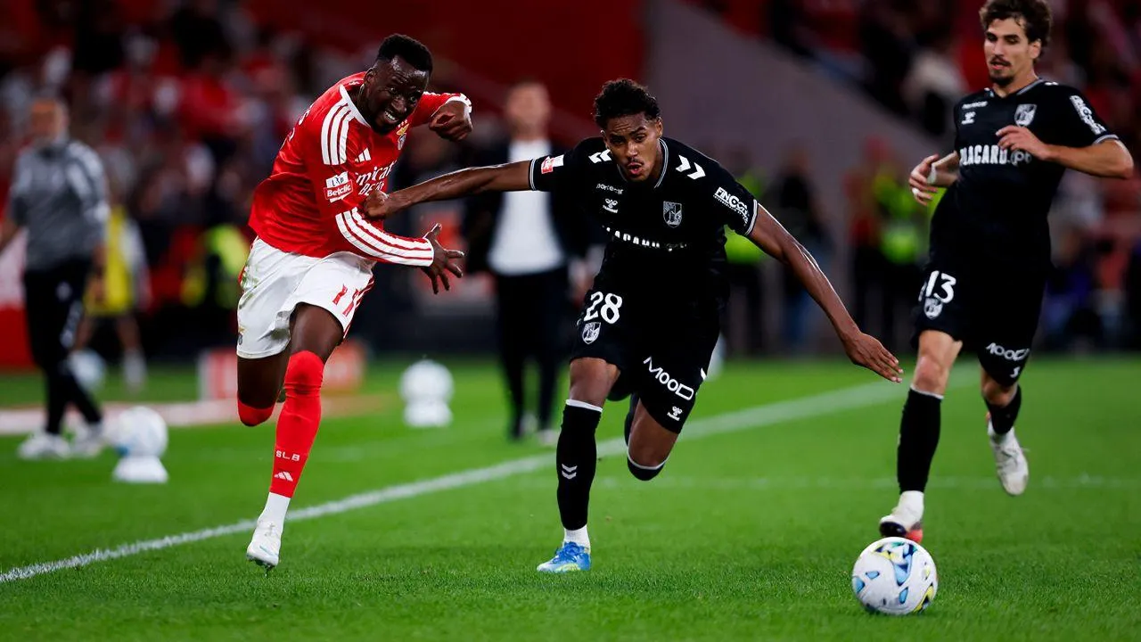 Benfica recebe multas de 6380 euros após jogo com o Vitória de Guimarães