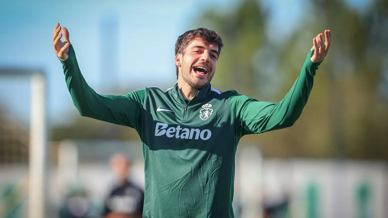 Ioannidis determinado a conquistar espaço no Sporting: «Estou focado a 100%»