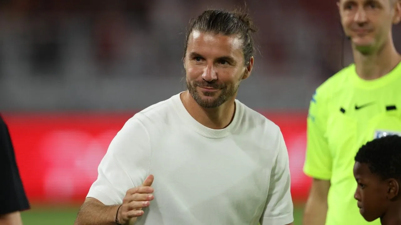 Cahuzac promete ambição frente ao Sporting e destaca força do Bollaert