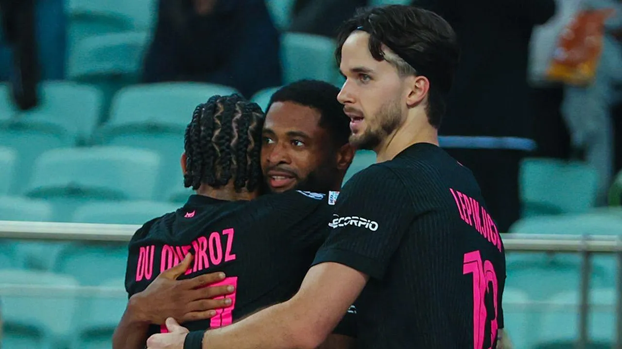 VÍDEO: Sabah faz história com triunfo sobre o Slavia Praga